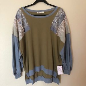 We The Free Army Combo Oversized Top